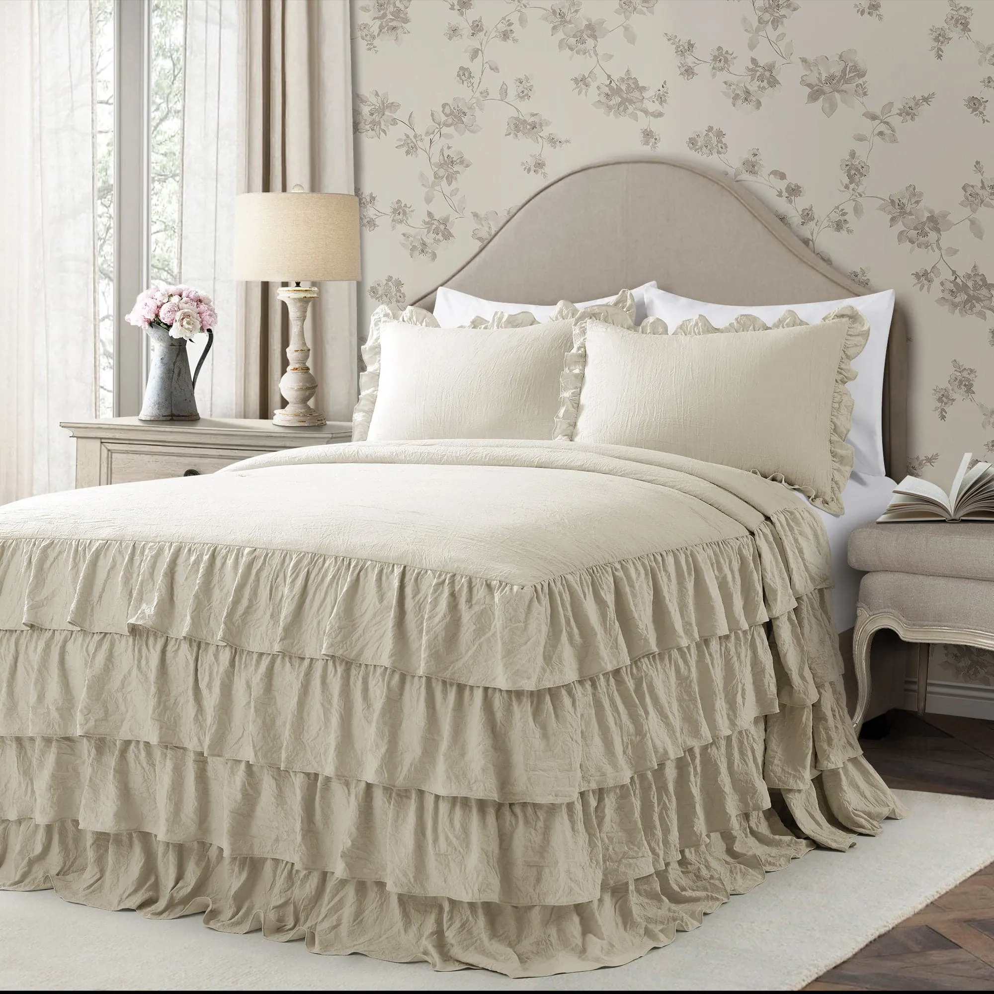 Allison Ruffle Skirt Bedspread Set