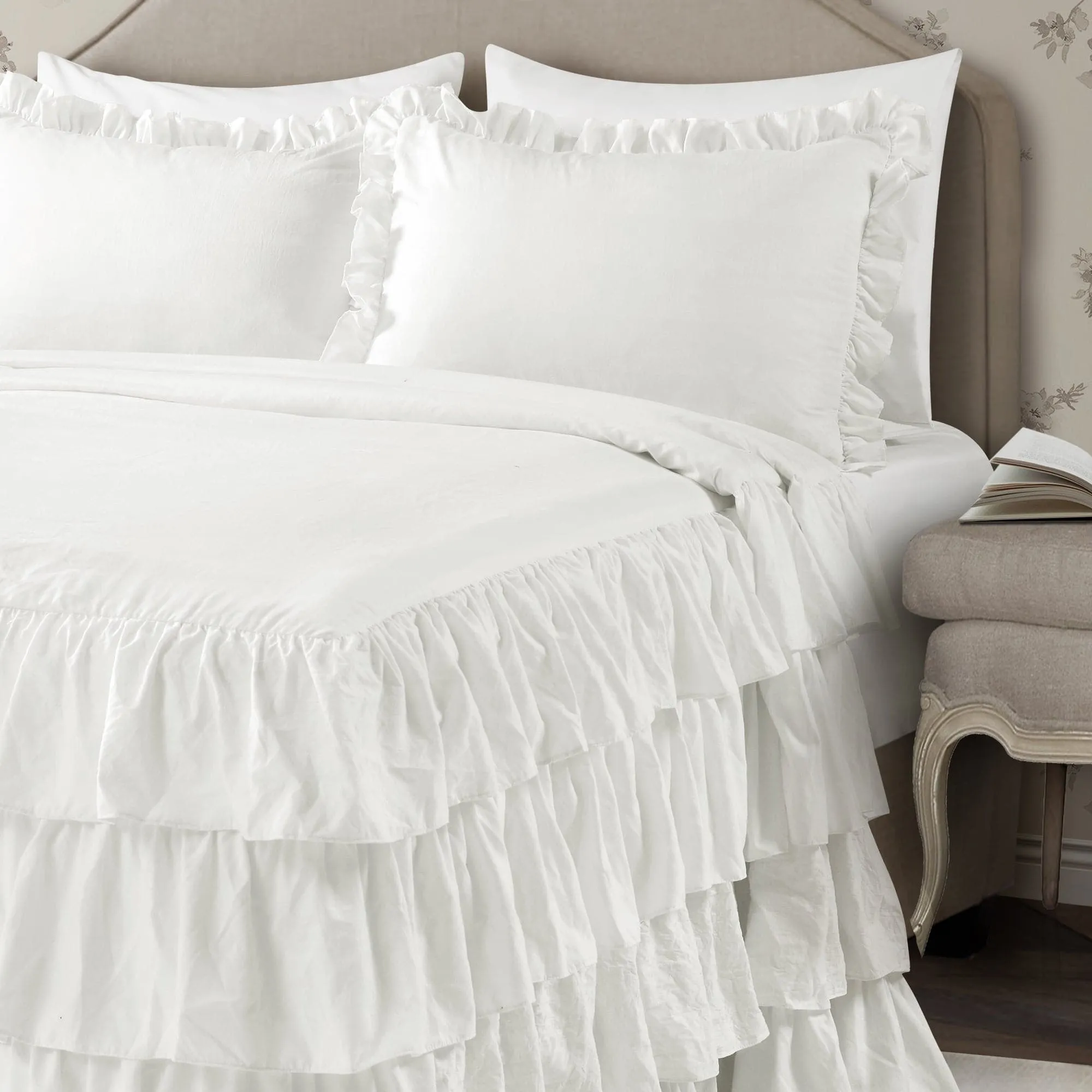 Allison Ruffle Skirt Bedspread Set