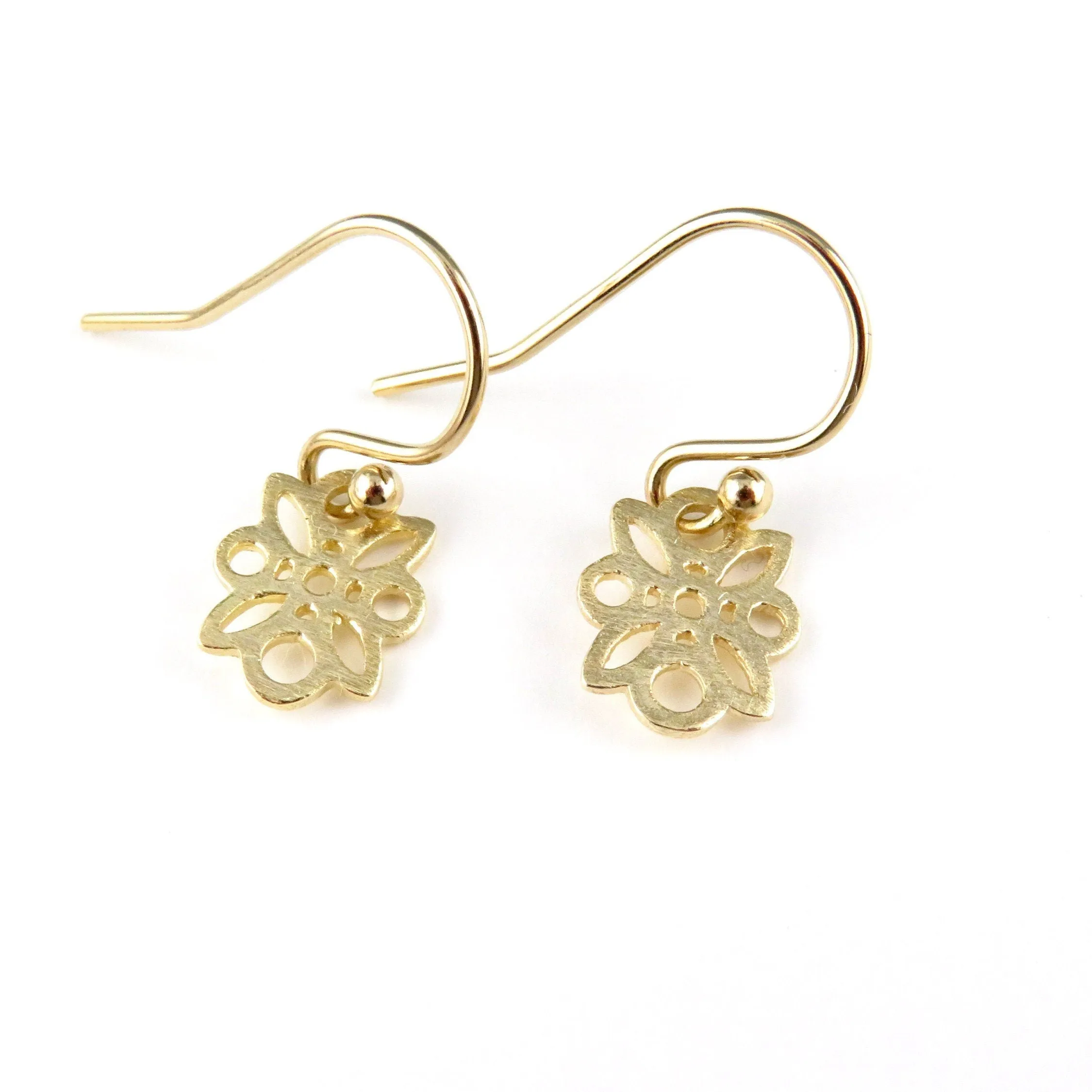 Dainty Gold Flower Earrings