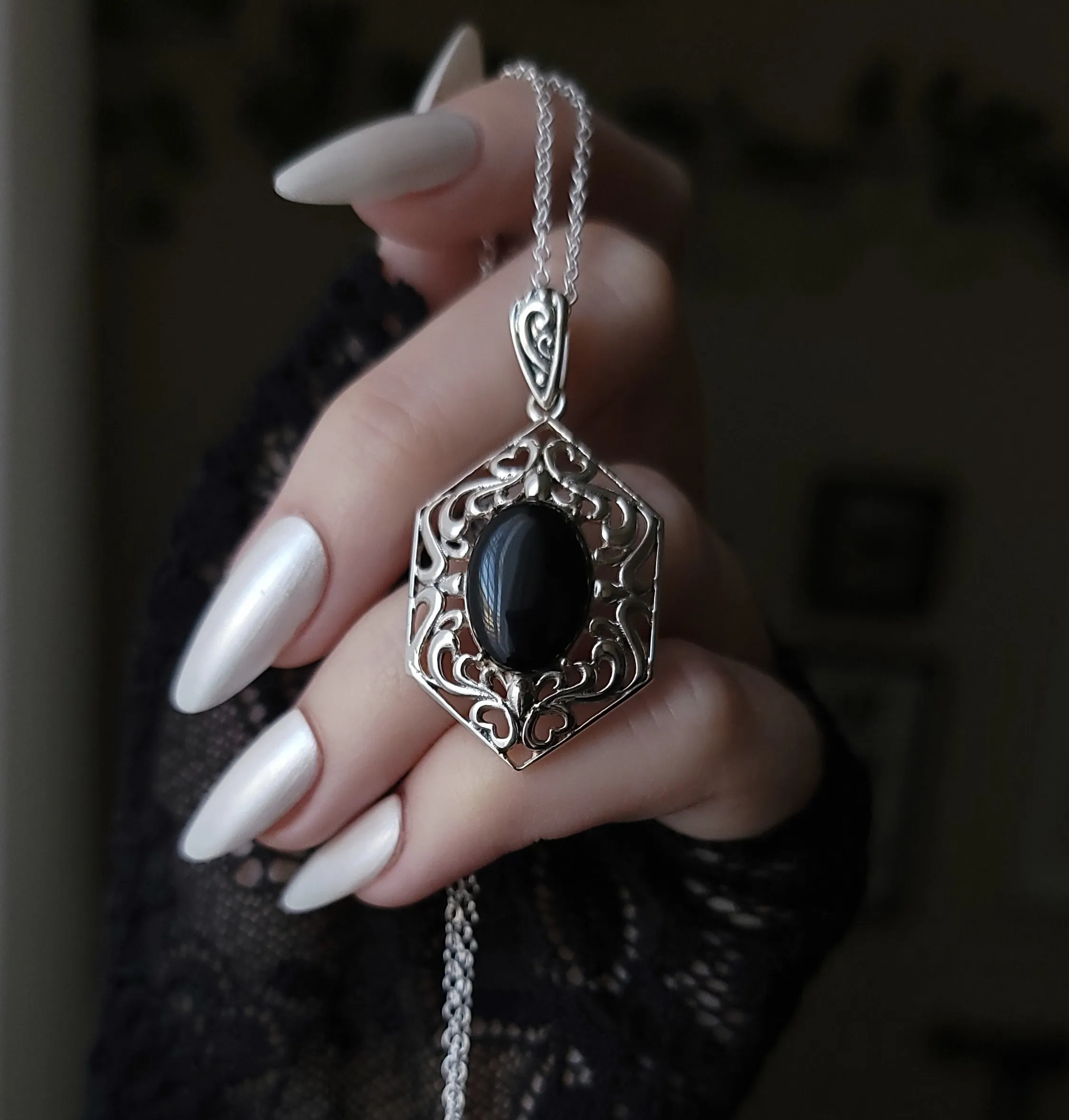 Evelyn - Ornate Black Agate Necklace - Sterling Silver