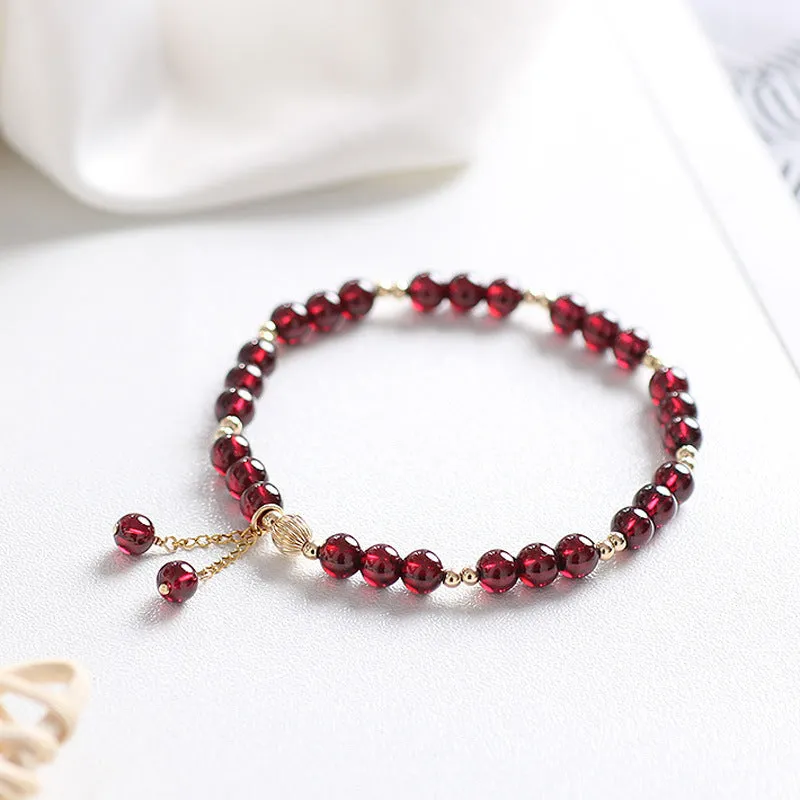 Fashion Retro Ladies Simple Garnet Bracelet