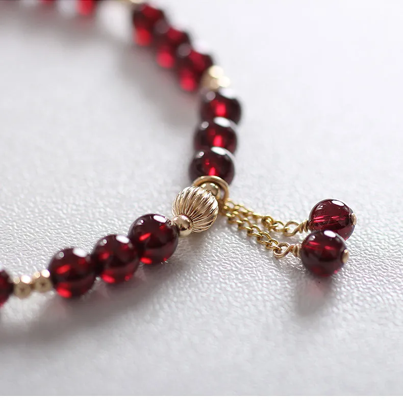 Fashion Retro Ladies Simple Garnet Bracelet