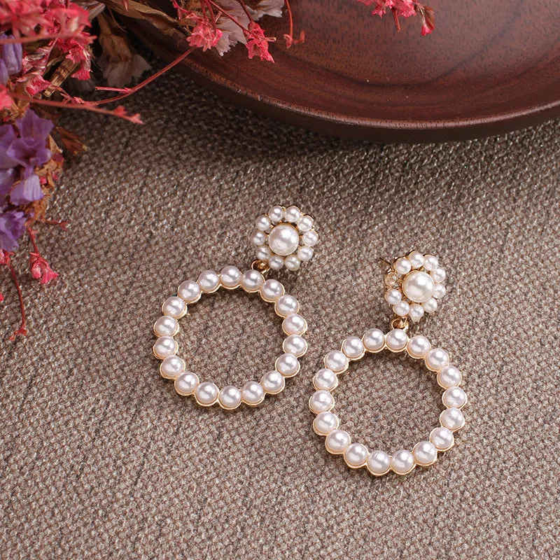 Fashionable Big-name Creative C-shaped Pearl Earrings