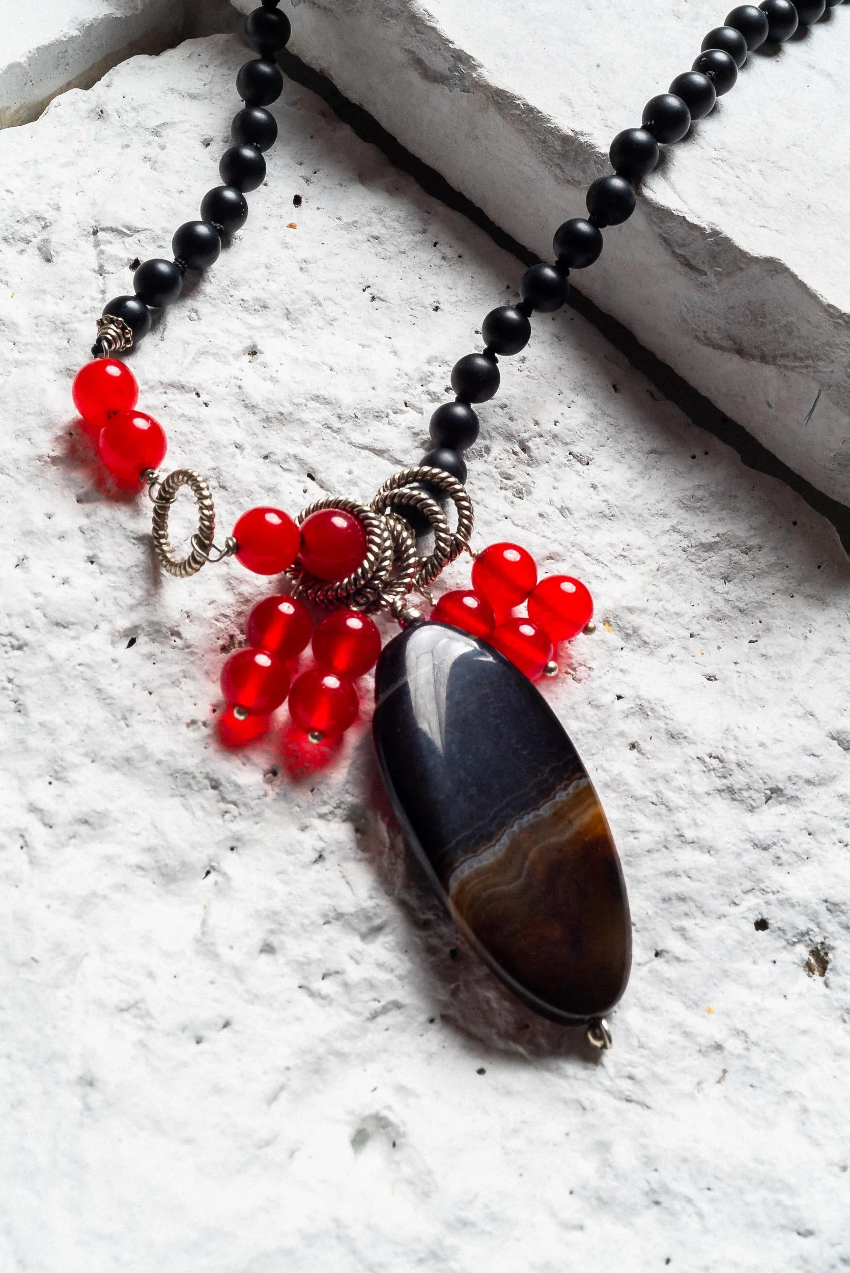 Livvy Black   Red Necklace