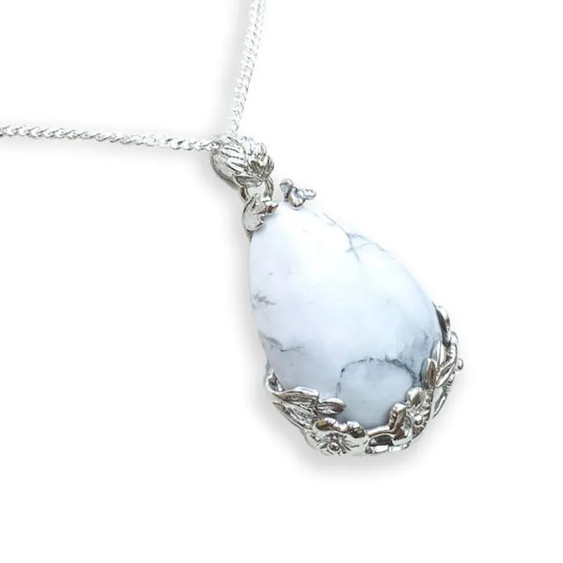 Natural Crystal Tear Drop Flower Necklace