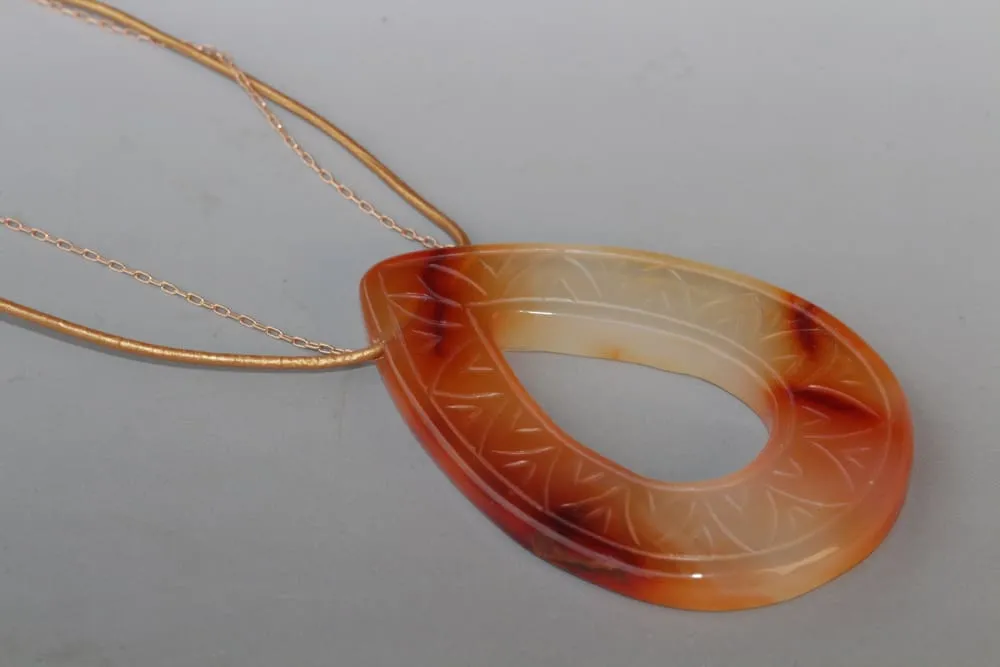 ORANGE AGATE PENDANT