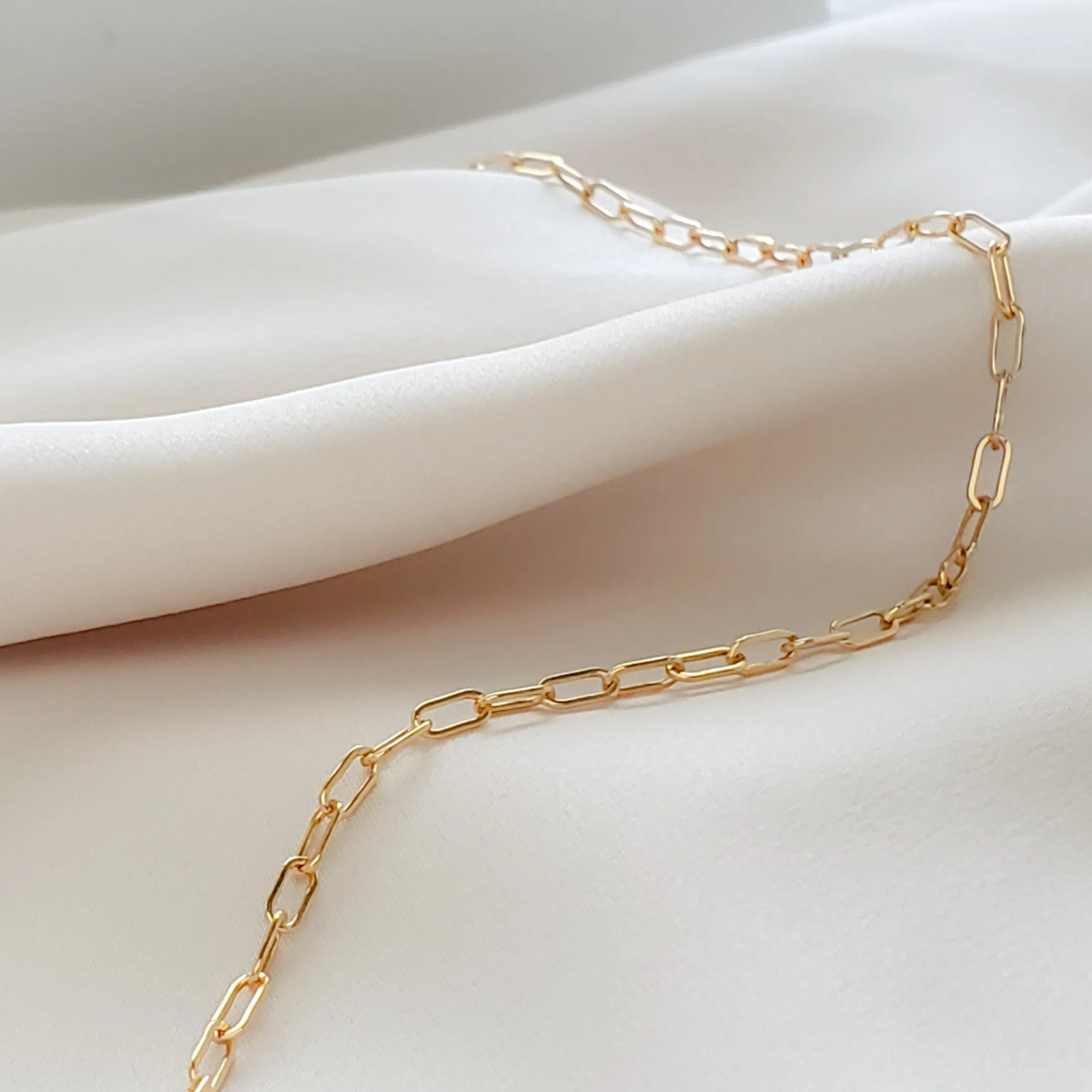 Tiny Paperclip Link Necklace